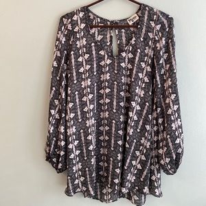 Show me your MuMu grey/ white top